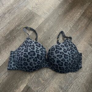 Victoria’s Secret T-shirt Bra